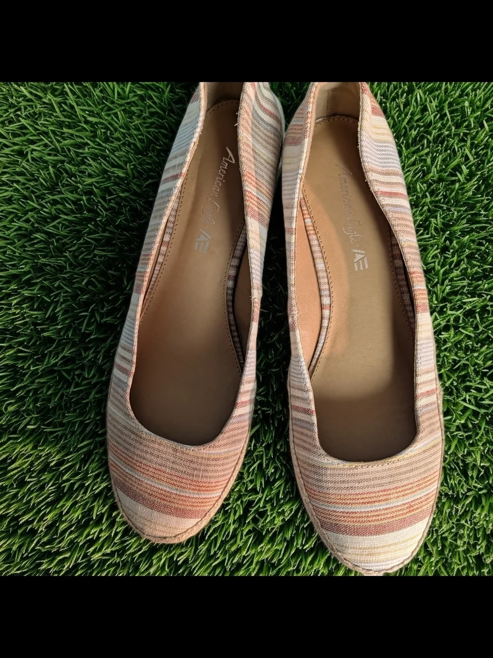 NWOT American Eagle Outfitters Peach & Cream Striped Espadrille Flats Size 10